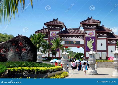 Nanshan Temple: Uma Jóia Arquetípica de Arquitetura Budista em Sanya!